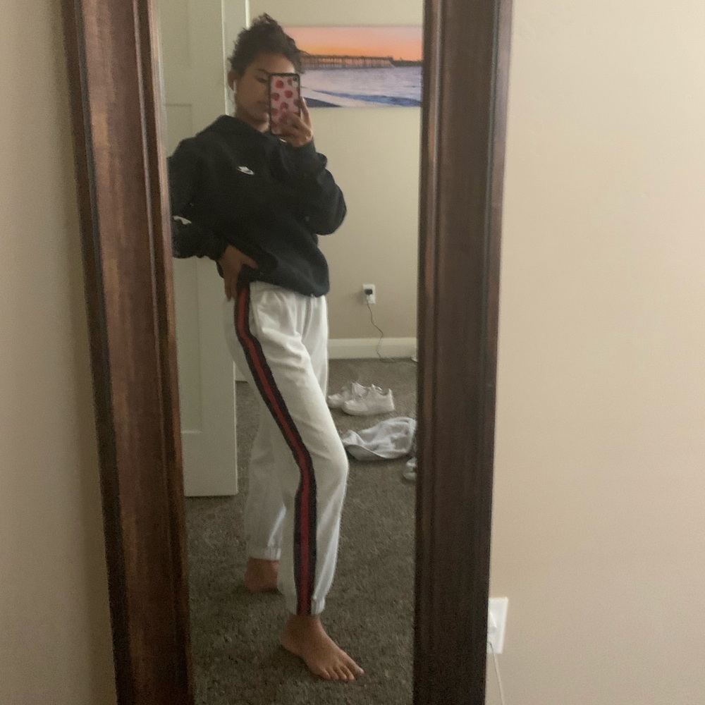 Sweats - Picture 4 of 7